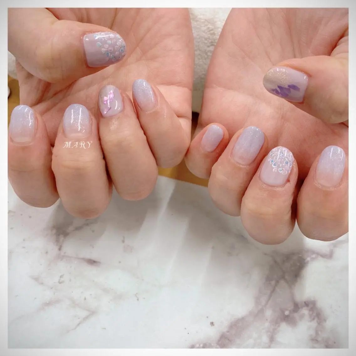 ネイル アートネイル グラデーション ニュアンスネイル パープル ハンドネイル Mary nail .narumiのネイルデザイン