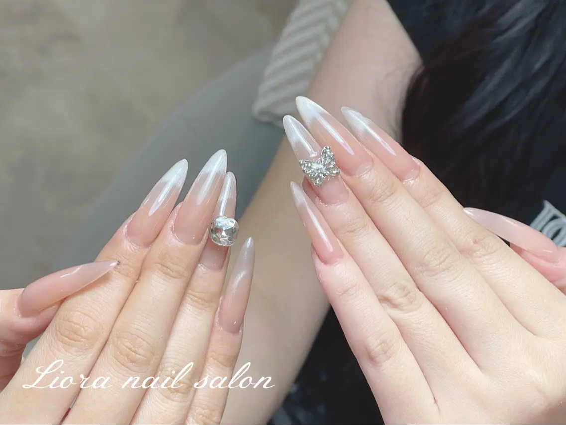 ネイル チークネイル フットネイル フレンチネイル ジェルネイル ガーリー ハンドネイル Liora nailのネイルデザイン