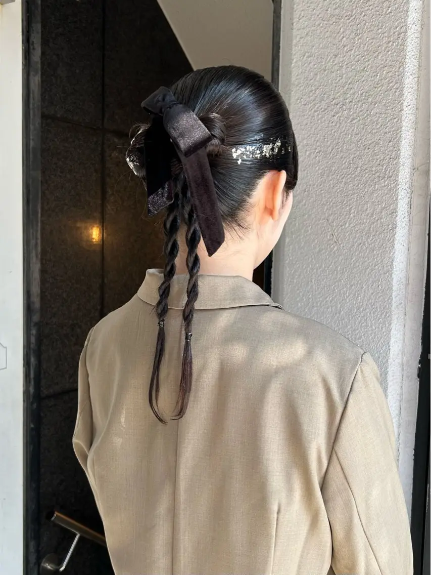 セミロング ヘアアレンジ 髪飾り ヘアセット ブラウンカラー 🦔🪷なりたりみのヘアスタイル