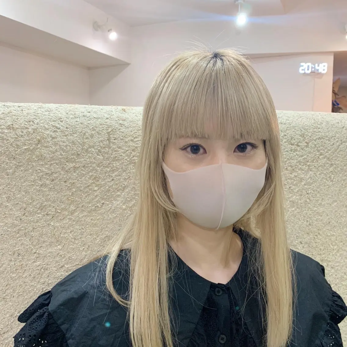 マツエク・マツパ カラーマツエク 角戸 りおのヘアスタイル