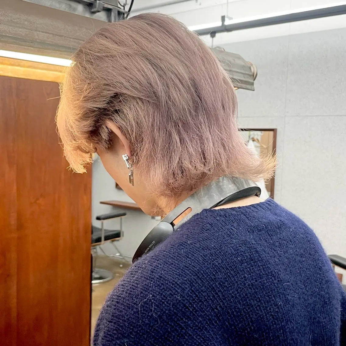 ミディアム カラー メンズ メンズブリーチ メンズウルフカット ベージュカラー ブリーチ ピンクカラー カット ヘアカラー トリートメント ヘアセット ✂︎ウルフ・ショート ✂︎MIKUNIのヘアスタイル