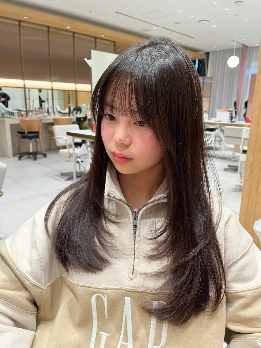 ロング ハッシュカット 赤み消し透明感カラー 似合わせ前髪柴田礼空のヘアスタイル