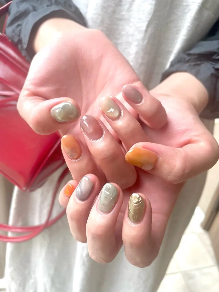 ネイル 氷ネイル・うるうるネイル ハンドネイル 甲斐市自宅サロン 🧸prunelleのネイルデザイン