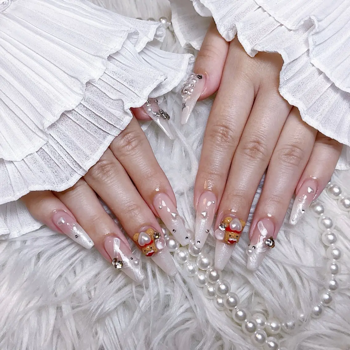 ネイル ハンドネイル 🍭Yun nail hyejin🌸のネイルデザイン