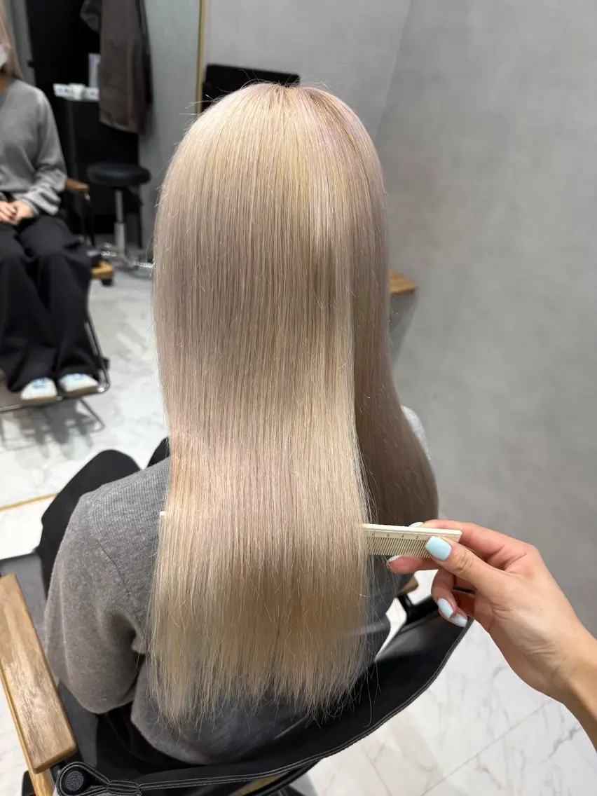 セミロング カラー カット ヘアカラー トリートメント 透明感カラー/パーマ 🌀アオノのヘアスタイル