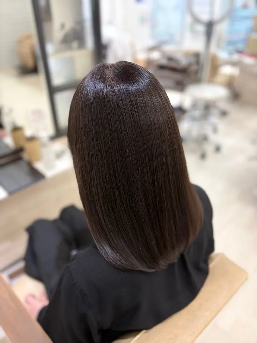 ミディアム カラー カット ヘアカラー あいみ ♬.*ﾟのヘアスタイル