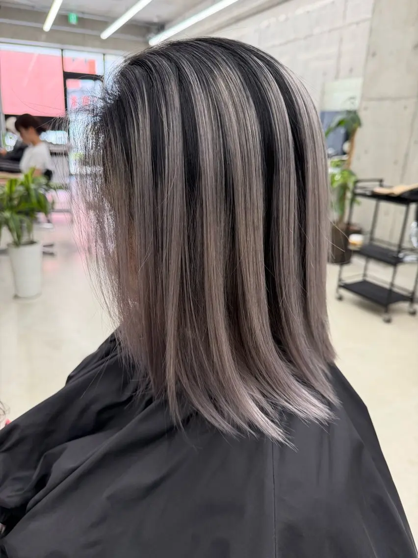 セミロング カラー バレイヤージュ ブリーチ レイヤーカット ヘアカラー Kazuki/名古屋 ブリーチ/髪質改善のヘアスタイル