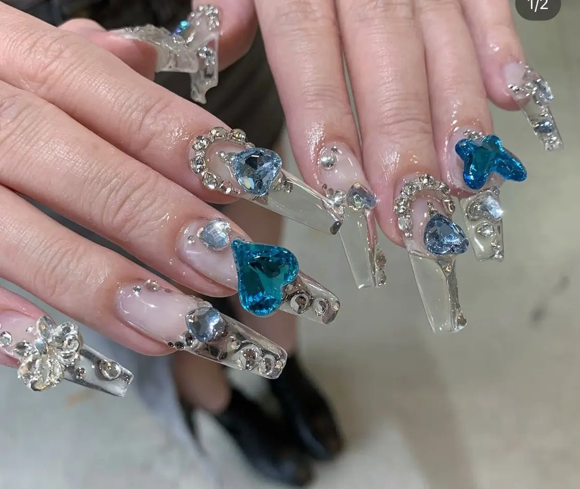 ネイル フレンチネイル ジェルネイル ガラスフレンチ ハロウィン ハート H.baby Nail Salonのネイルデザイン