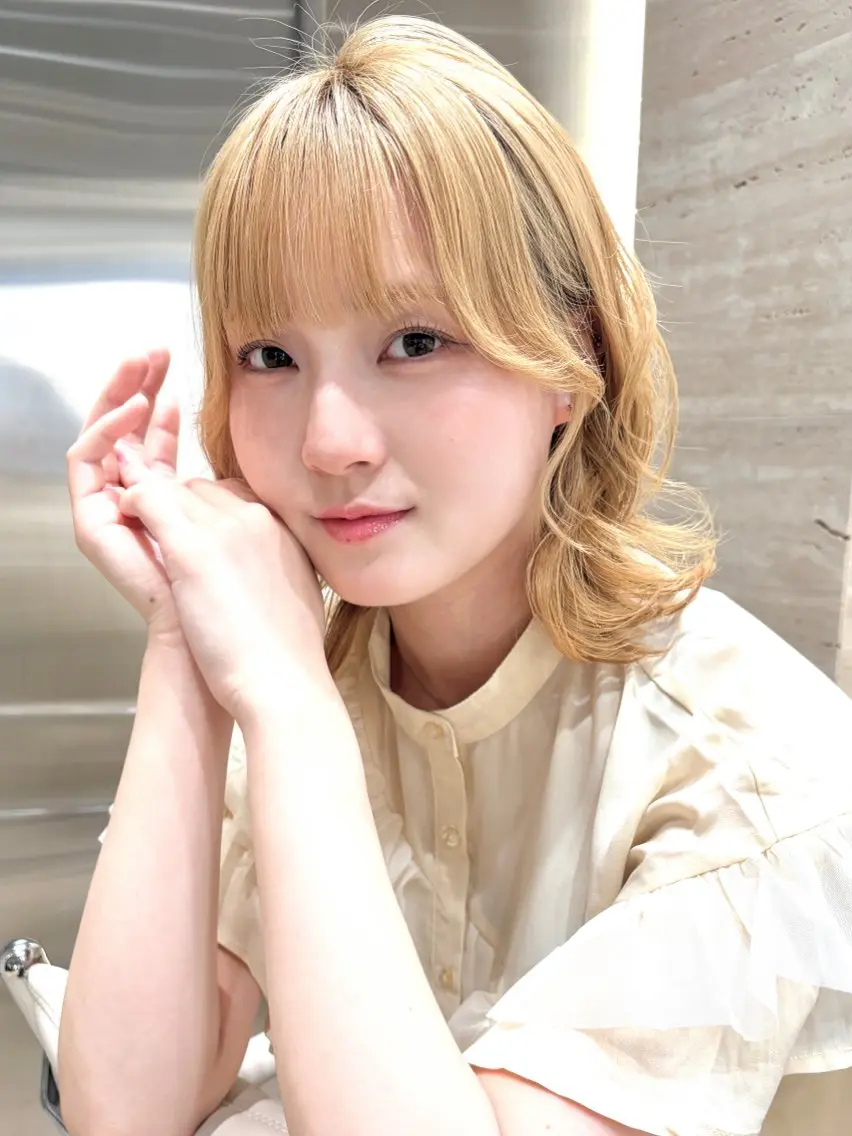 ミディアム カット ヘアカラー トリートメント 前髪・顔周りカット☆ あらいみゆのヘアスタイル