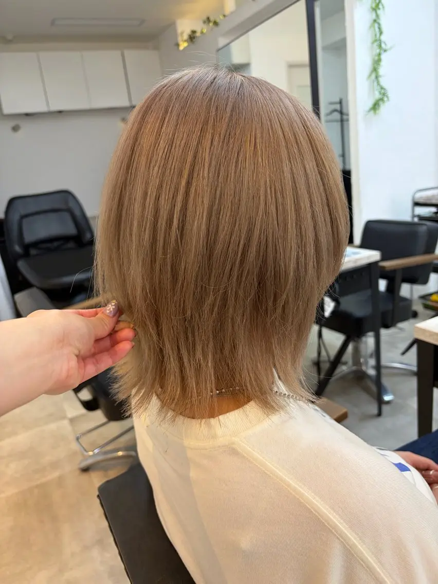 ミディアム カラー 🥀韓国ヘア🥀 宮津真菜のヘアスタイル