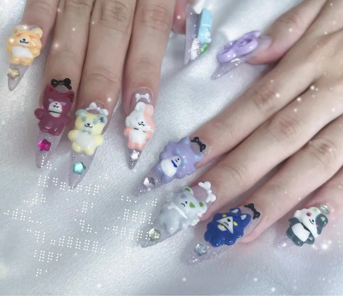 ネイル MOMOKA .⋆♱のネイルデザイン