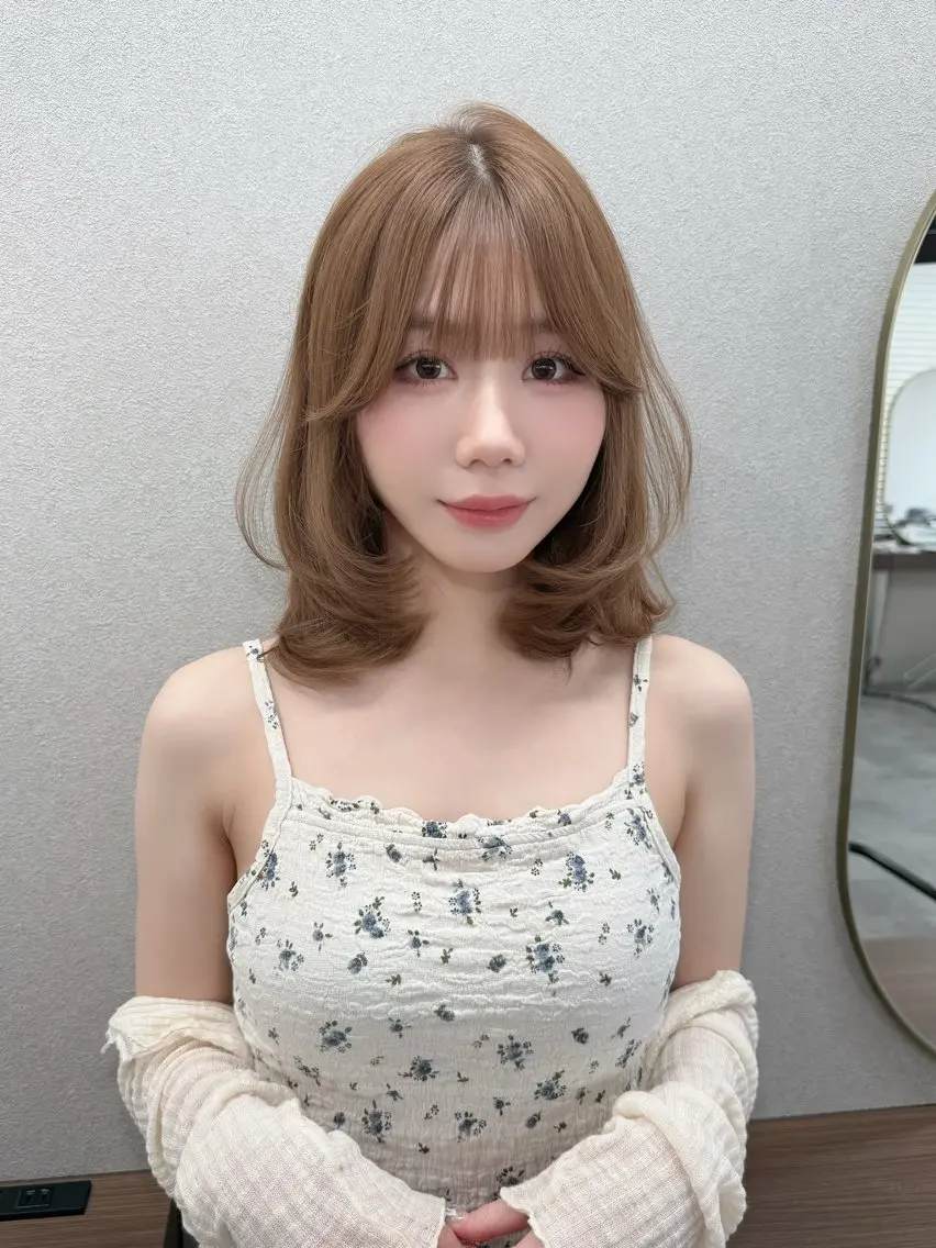 ミディアム カラー ベージュカラー ブラウンカラー 透明感カラー グレージュ 顔周りカット ヘアカラー トリートメント 結べるレイヤー/ 透明感カラー/和奏のヘアスタイル