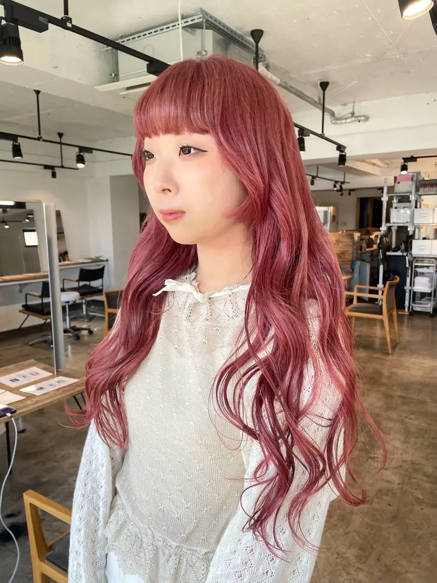 ロング カラー ベージュカラー ブリーチ ケアブリーチ ダブルカラー ラベンダーカラー ヘアカラー トリートメント 暖色カラー🍒 ケアブリーチ/akiのヘアスタイル