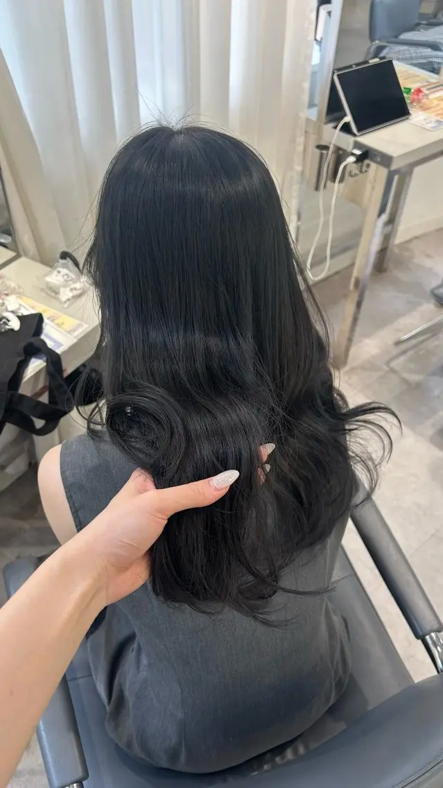 ロング カラー カット ヘアカラー トリートメント 🤍韓国うる艶カラー YUKI🤍のヘアスタイル