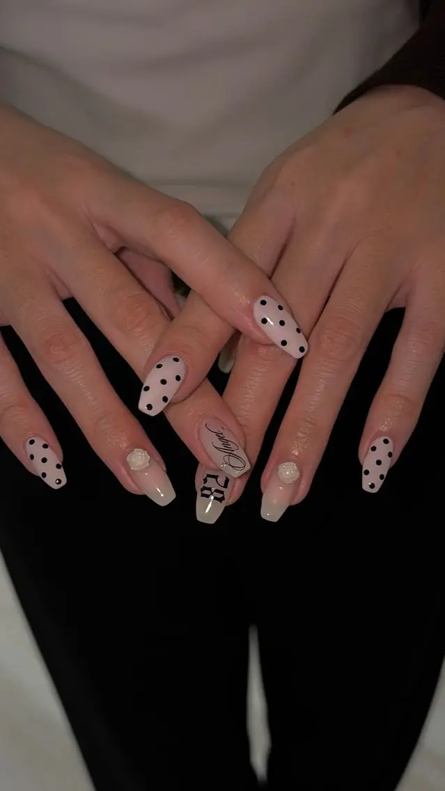 ネイル ハンドネイル Same🎀 所沢ネイルサロンのネイルデザイン