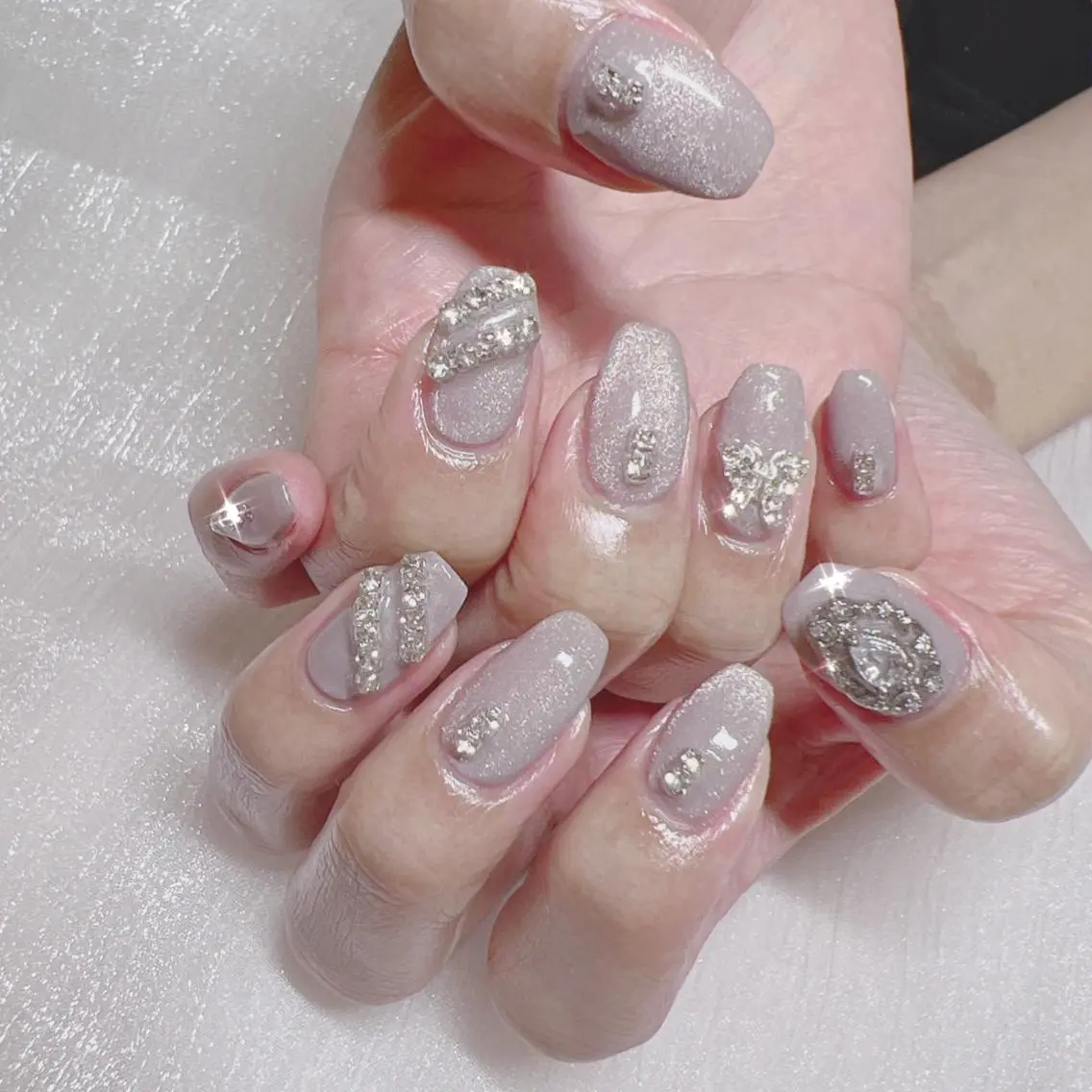 ネイル オーロラネイル フットネイル フレンチネイル ジェルネイル 韓国ネイル ハンドネイル ハンドケア 【ENサロン】 Rei🎀Nailのネイルデザイン
