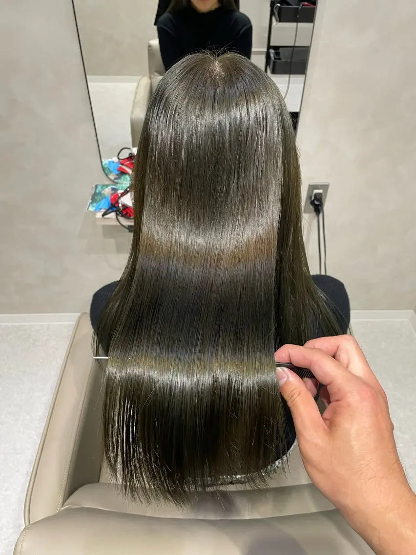 ロング カラー フェイスレイヤー/ 小顔/髪質改善　関のヘアスタイル