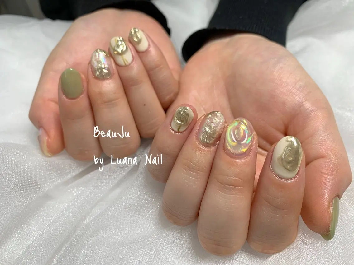 ネイル ミラーネイル ハンドネイル BeauJu by Luana Nailのネイルデザイン