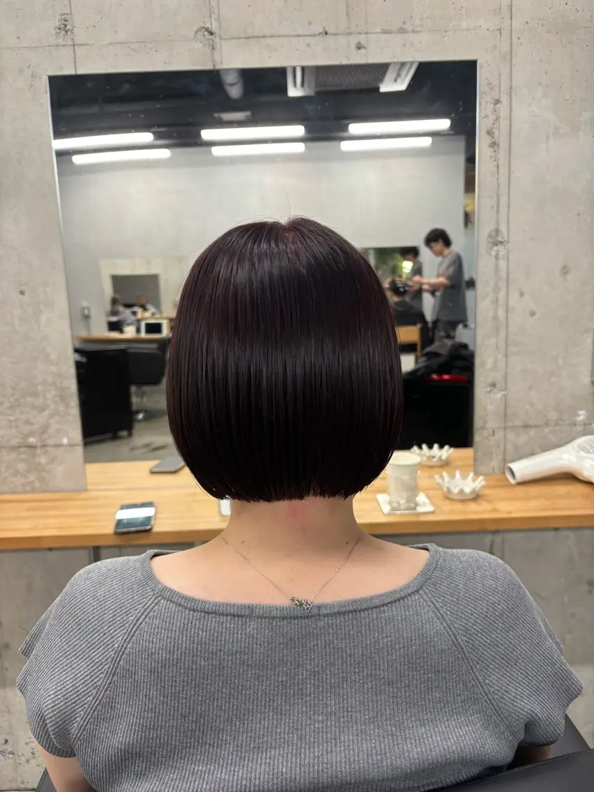 ショート カラー mono / Manatoのヘアスタイル