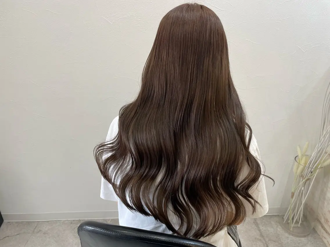 ロング カラー ヘアアレンジ ベージュカラー ブリーチ ブラウンカラー ダブルカラー ラベンダーカラー 村崎乙華/透明感/ 韓国風/レイヤーのヘアスタイル