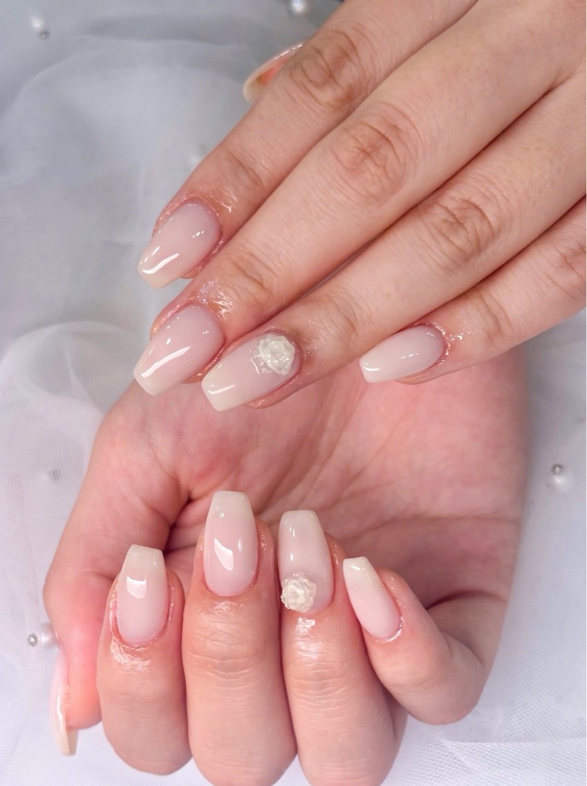 ネイル 長さ出し 韓国ネイル マグネットネイル ミラーネイル 持ち込み ハンドネイル Nail Salon An 渋谷店のネイルデザイン