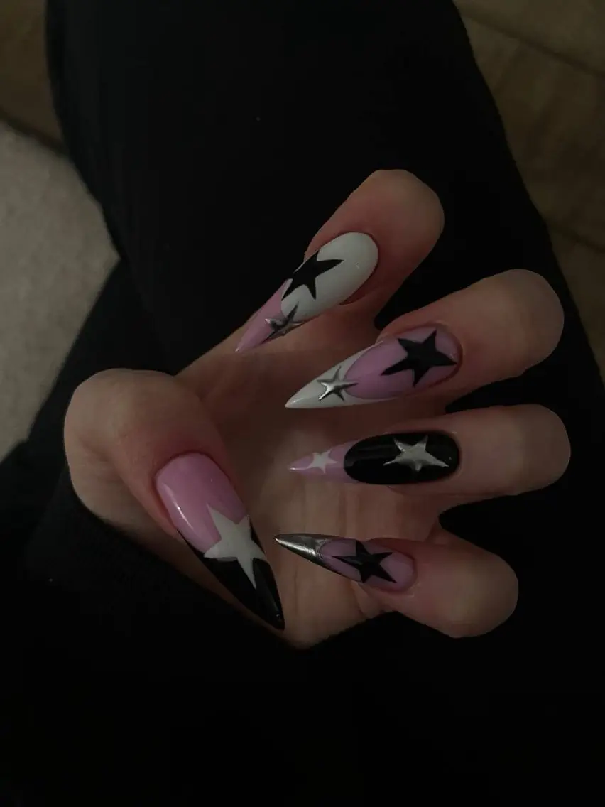 ネイル ハンドネイル HAPPI NAIL CALINのネイルデザイン