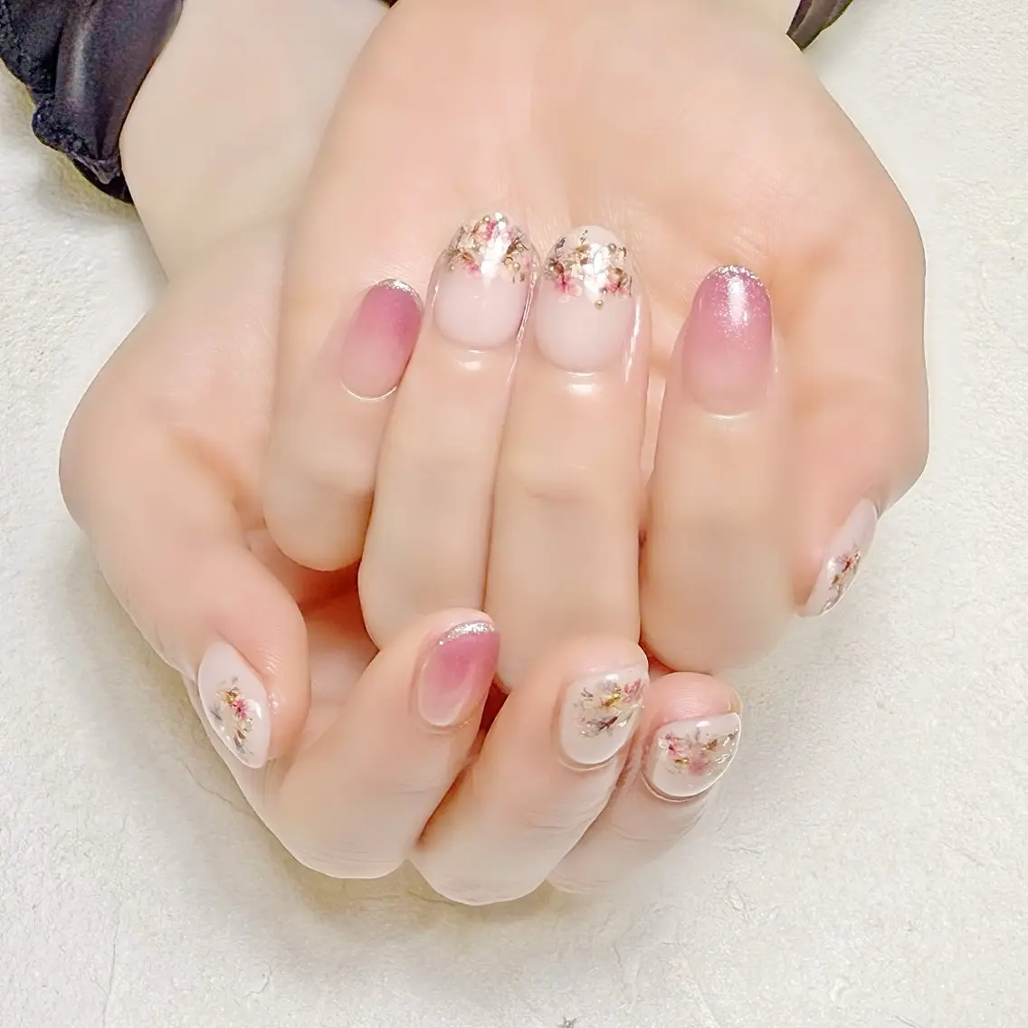 ネイル グラデーション ラメ(グリッター) 夏ネイル rouse nail RISATOのネイルデザイン