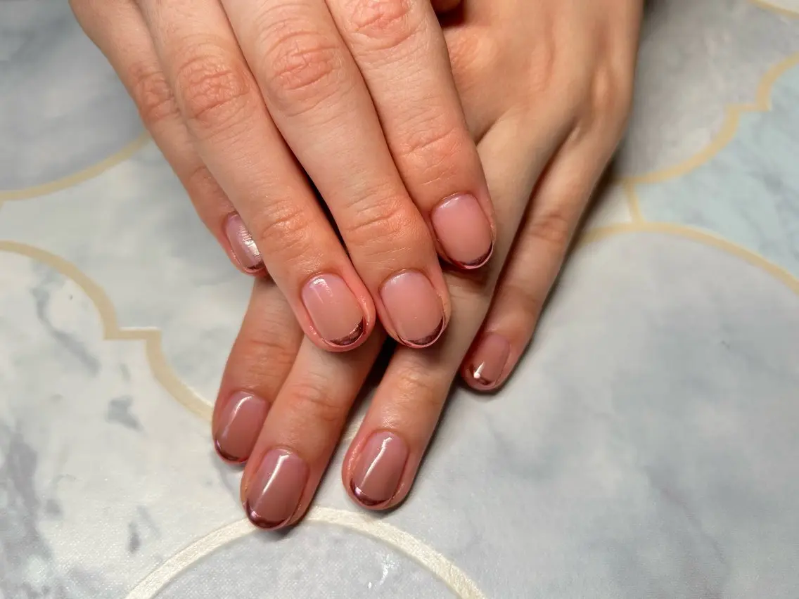 ネイル フレンチネイル ミラーネイル Lisa’s Salonのネイルデザイン