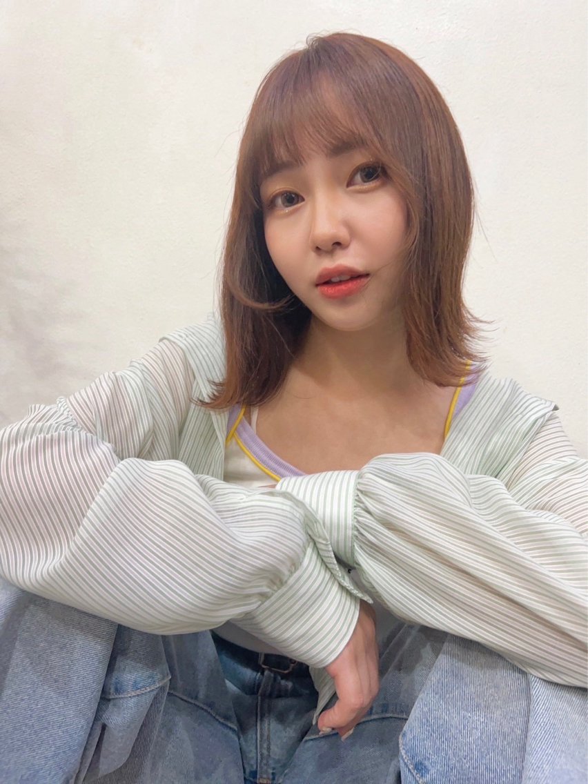ミディアム カラー ベージュカラー グラデーションカラー ピンクカラー ピンクベージュ カット 平田 一成のヘアスタイル