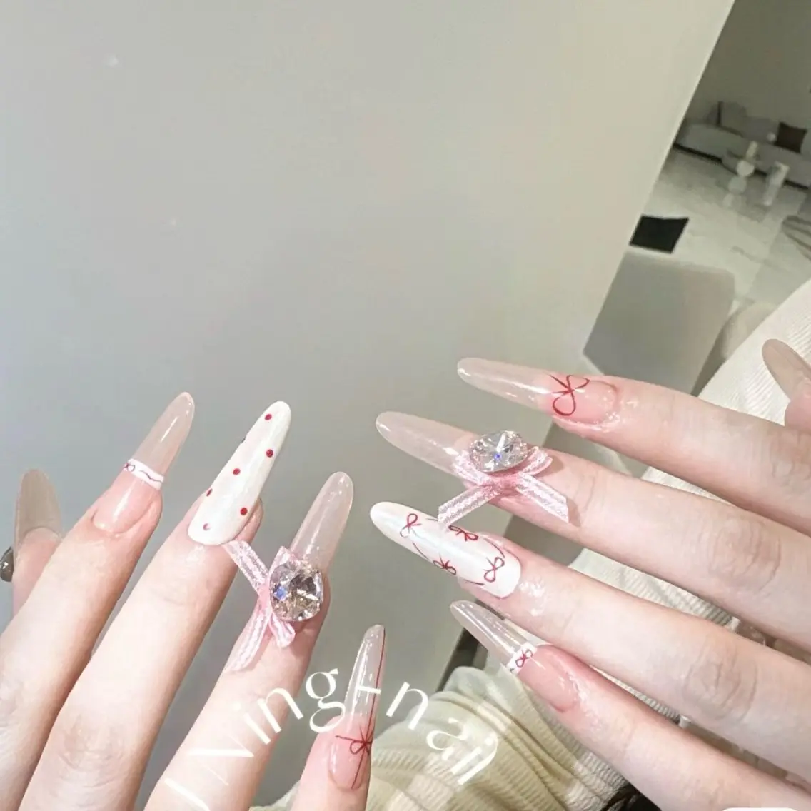 【🕷️チップスカルプ150分つけ放題（ソフトジェルオフ半額（パーツオフ込み）】デザインによる時間を超えると延長料金の写真