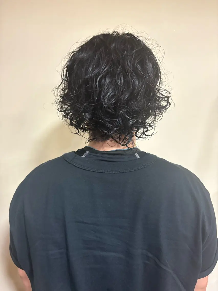ミディアム パーマ メンズ ミディアムパーマ メンズパーマ パーマ 浅岡 昭汰のヘアスタイル