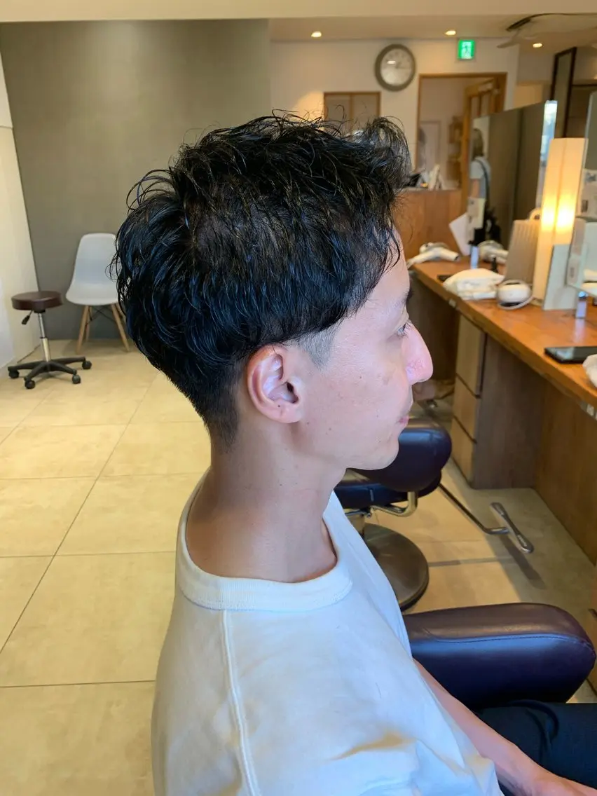 メンズ アップバング 刈り上げ 庄司 沙羅のヘアスタイル