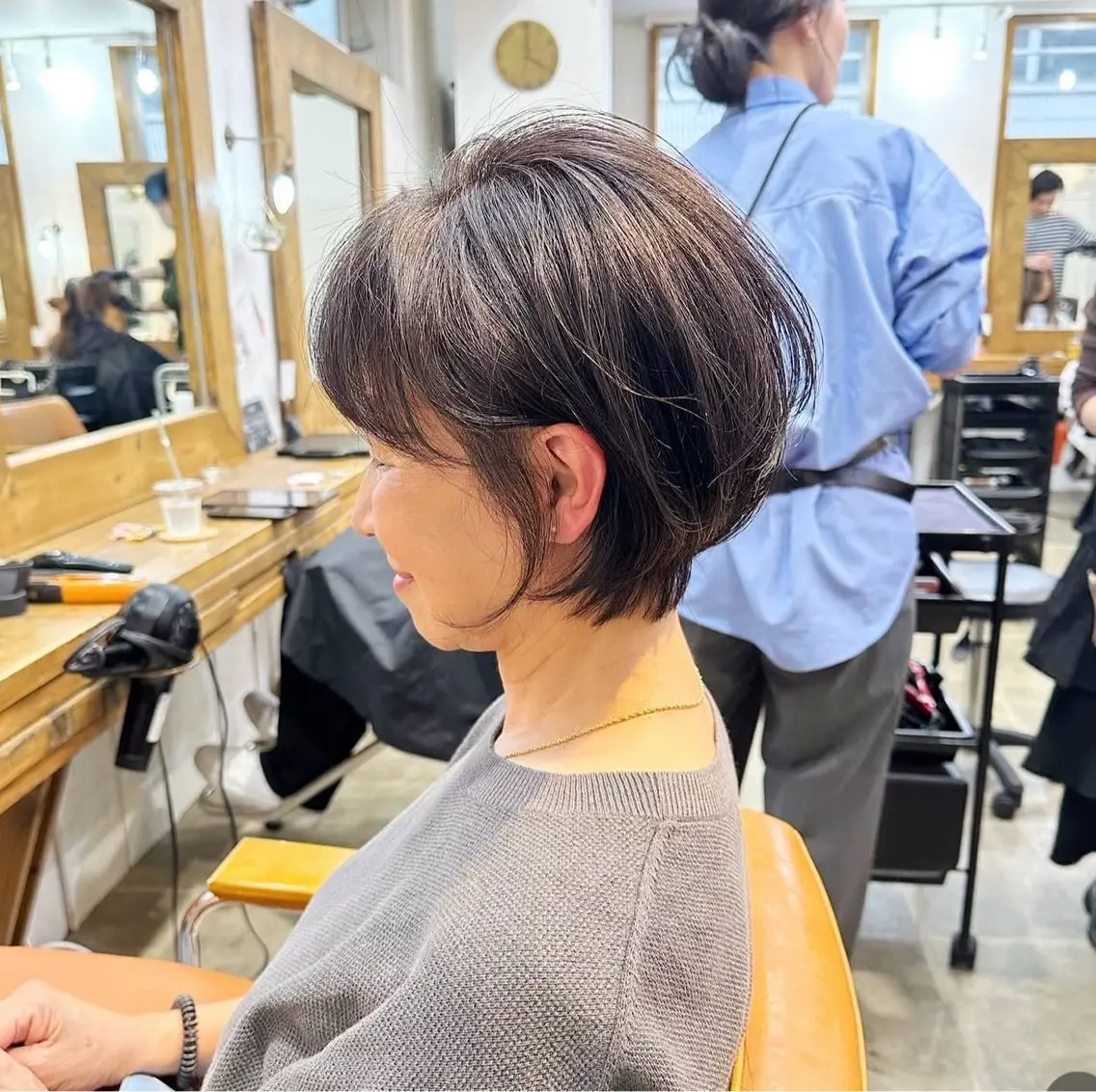 ショート レディースカット 川添佑斗のヘアスタイル
