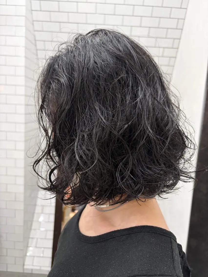 ミディアム ミディアムパーマ ボブ カット パーマ トリートメント 妙見 知洋のヘアスタイル