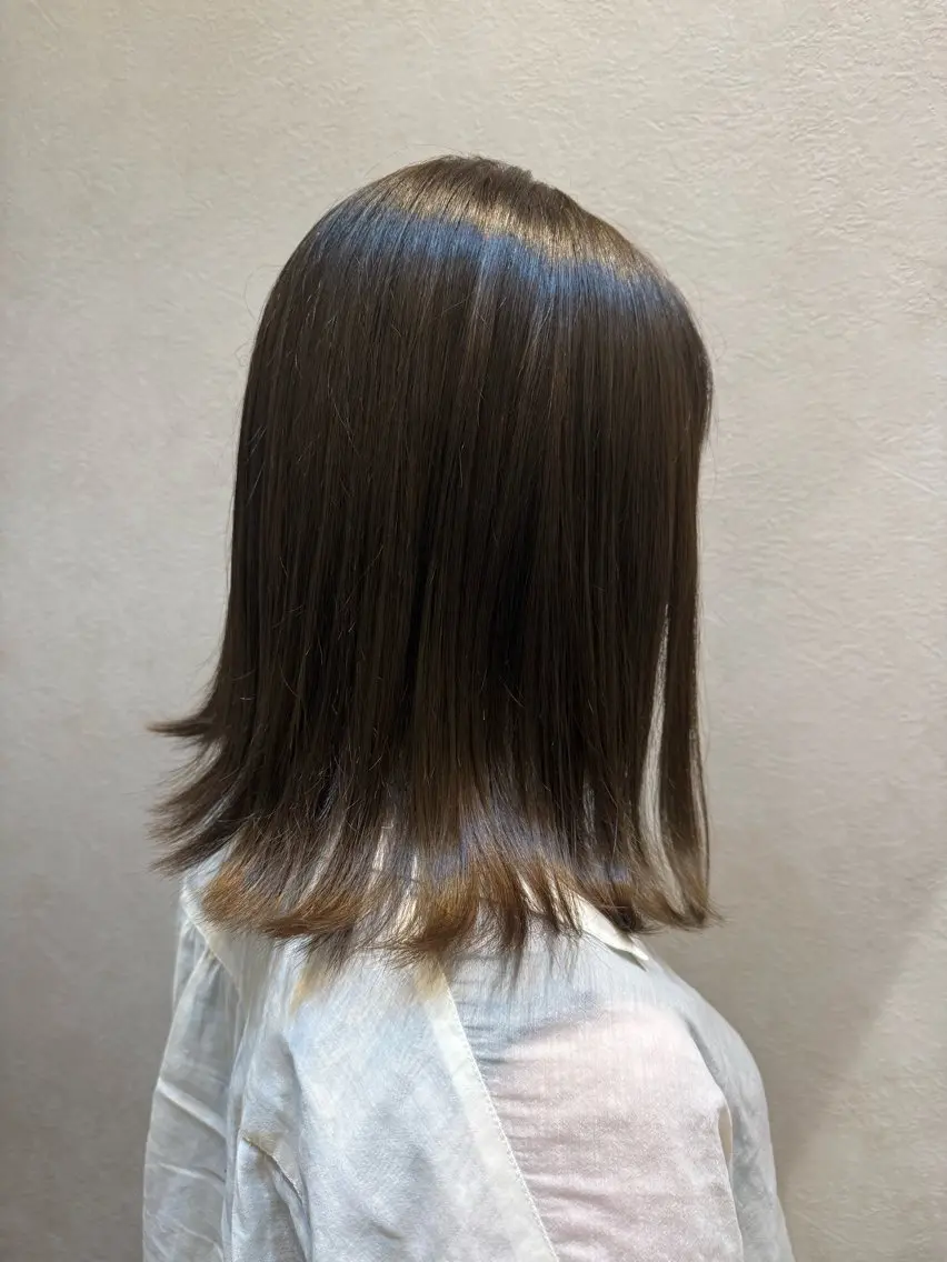 ミディアム newi まーぼーのヘアスタイル