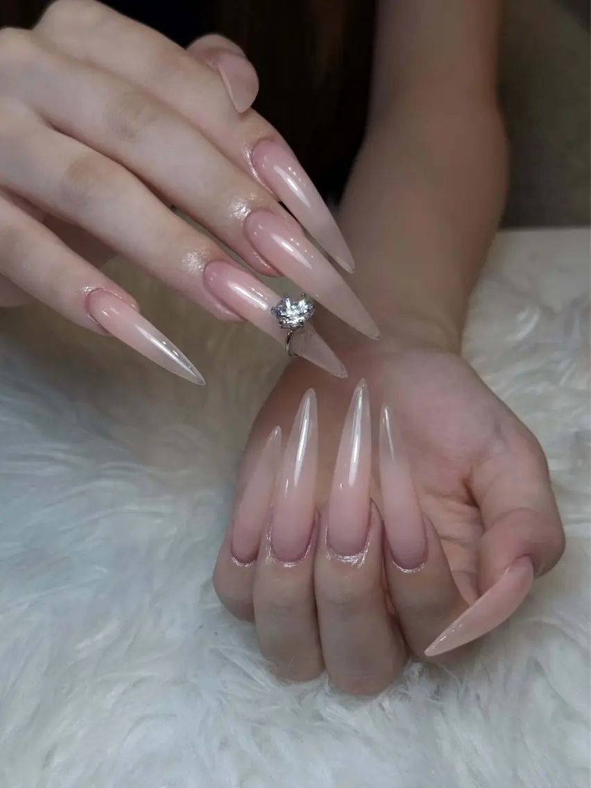ネイル チークネイル ドット フレンチネイル グラデーション ハート ハンドネイル ハンドケア Eli Muse 新宿ネイルのネイルデザイン