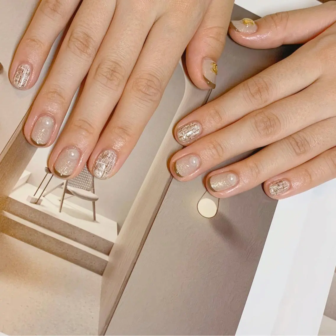 ネイル オーロラネイル フットネイル フレンチネイル ジェルネイル 韓国ネイル ハンドネイル ハンドケア 【ENサロン】 Rei💜Nailのネイルデザイン