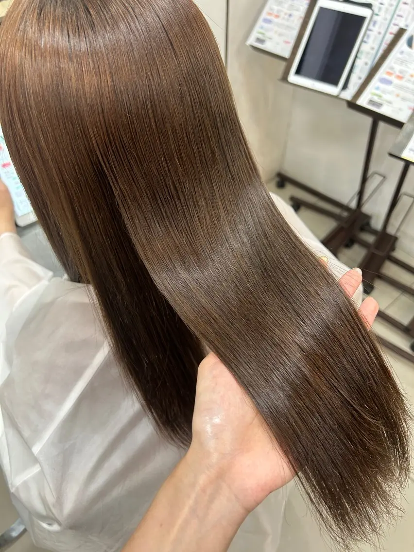 ロング カラー 透明感カラー グレージュ カット ヘアカラー 阪田 真奈未のヘアスタイル