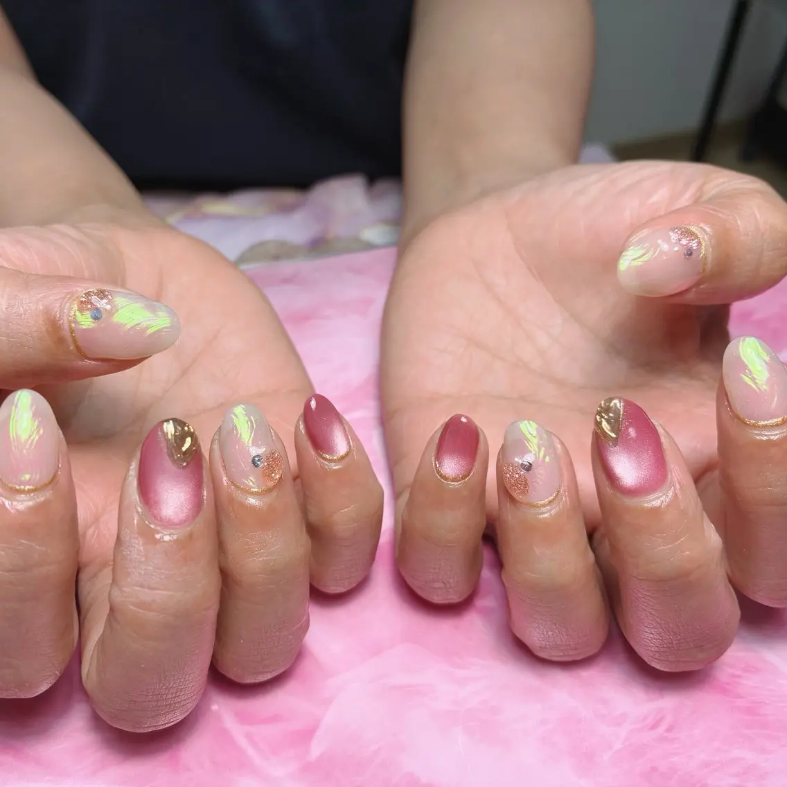 ミディアム ハンドネイル hs nail salonのネイルデザイン