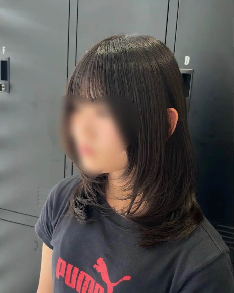 ミディアム ミディアムレイヤー レイヤーカット 林 綾花のヘアスタイル