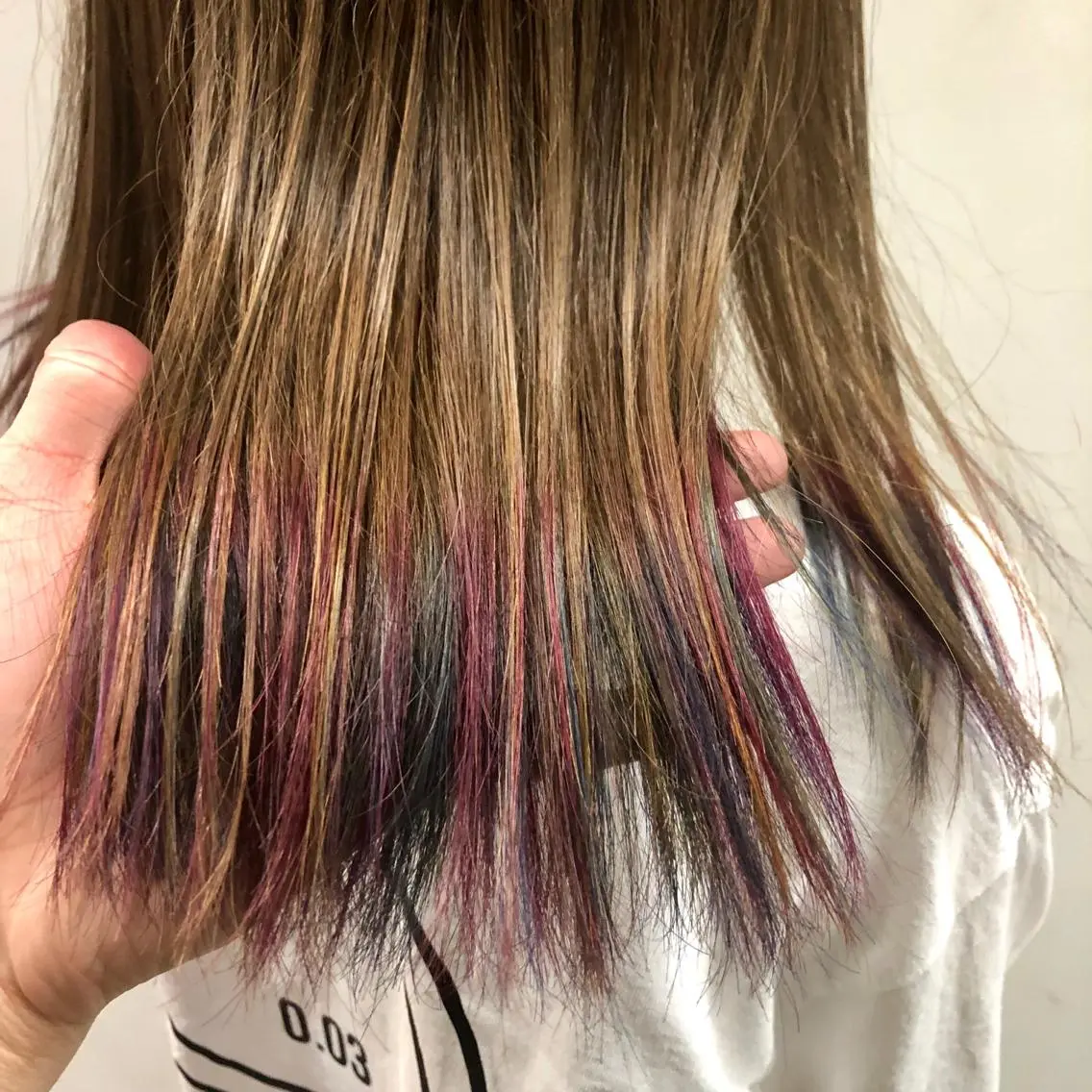 ミディアム カラー ブリーチ ユニコーンカラー 東條 克義のヘアスタイル