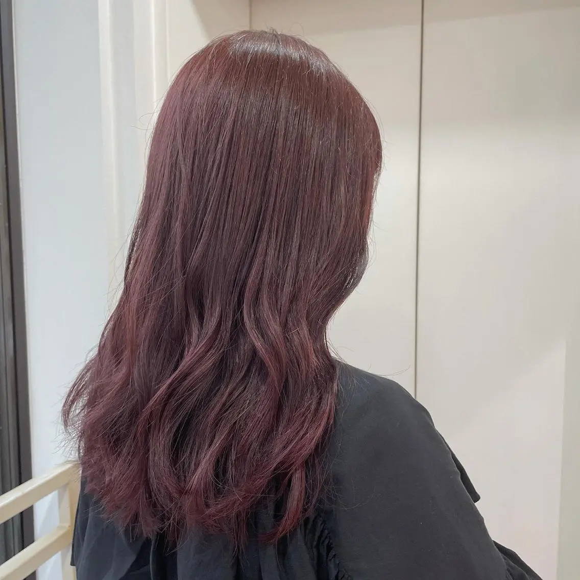 ロング カラー TRENCH　相澤 果歩のヘアスタイル