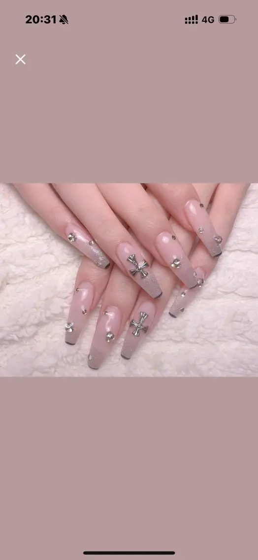 ネイル ハンドネイル Nami Nail  サロンのネイルデザイン