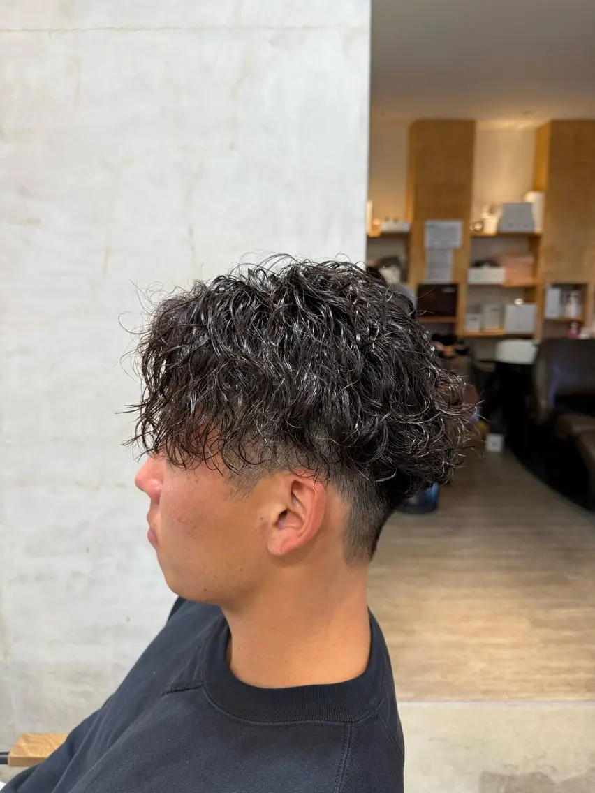 ショート パーマ メンズ メンズパーマ メンズツイストパーマ ツイストスパイラルパーマ スパイラルパーマ ツイストパーマ 🔥KOSEI🔥 波巻き/ツイスパのヘアスタイル