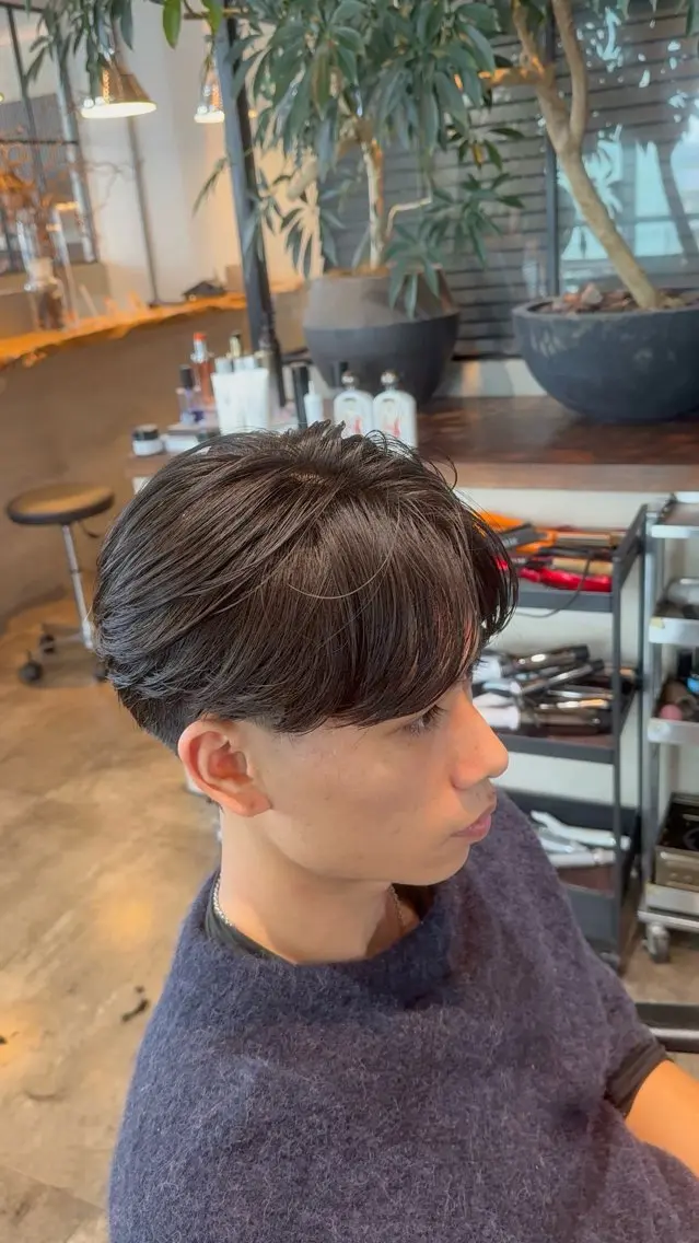 ショート メンズ センターパート メンズパーマ カット トリートメント メンズ特化/パーマ/ フェード/渋谷/千尋のヘアスタイル