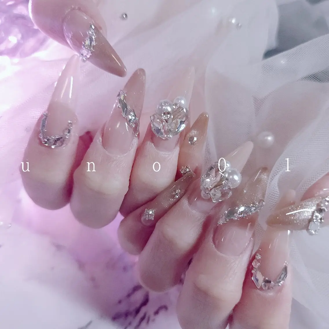 ネイル アートネイル ロングネイル 梅田🦄中崎町🩵 u n o 0 1のネイルデザイン