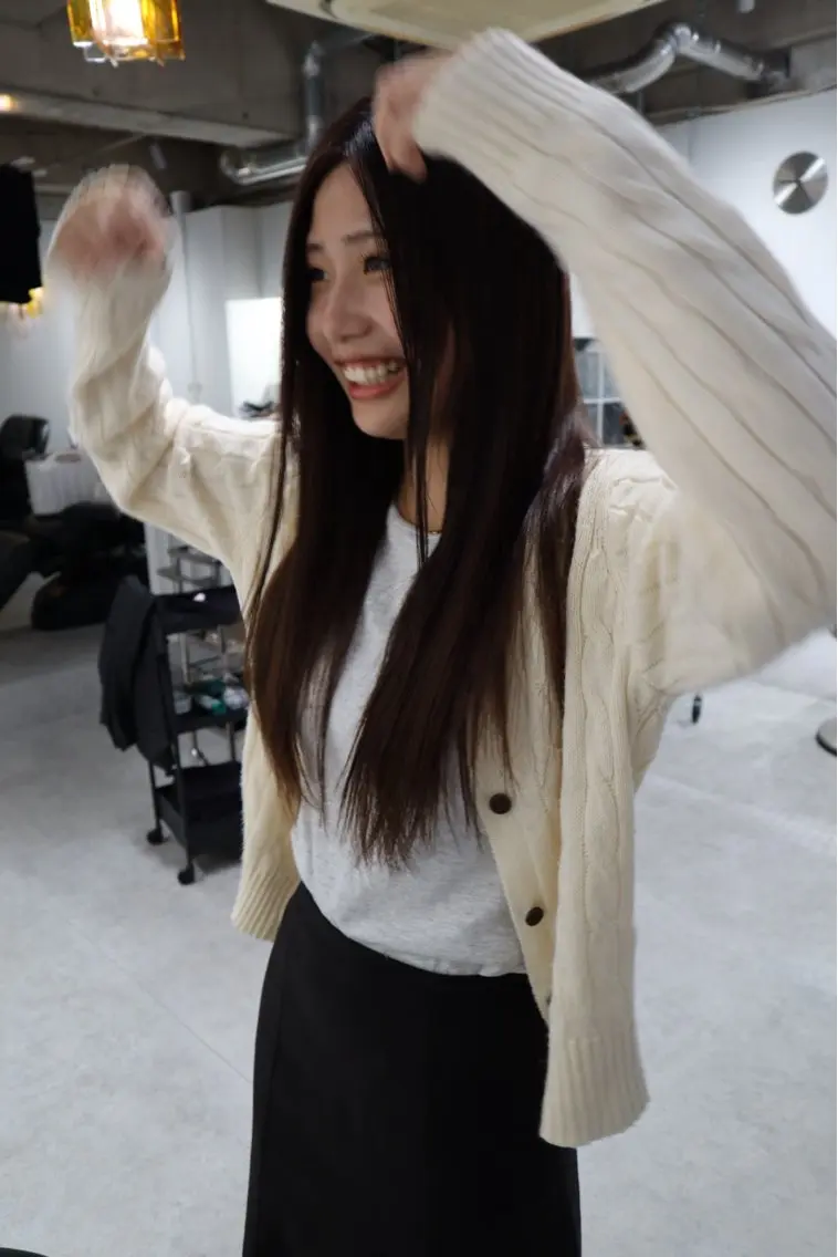 ロング カラー ブリーチ 透明感カラー ヘアカラー 山本 麗のヘアスタイル