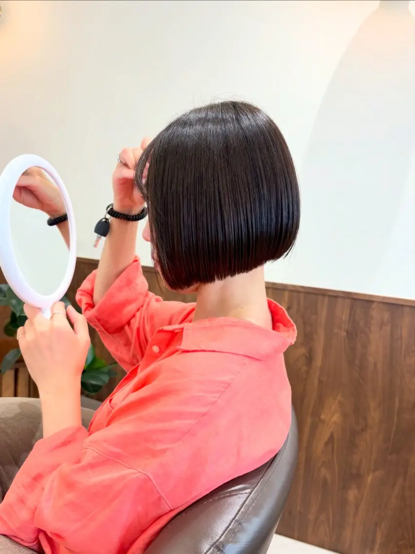 ショート イワサキ リカのヘアスタイル