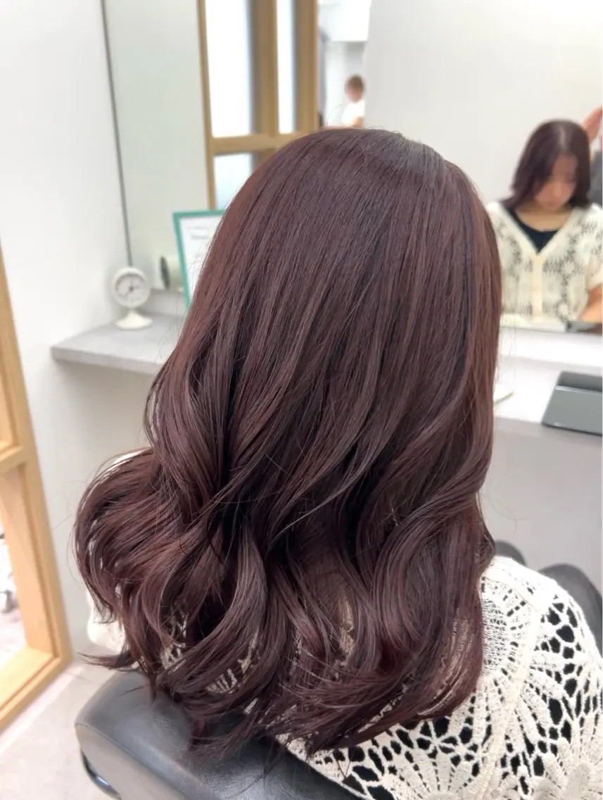 セミロング カラー ヘアアレンジ ヘアカラー トリートメント 李奈🌼レイヤー/ 透明感カラーブリーチのヘアスタイル