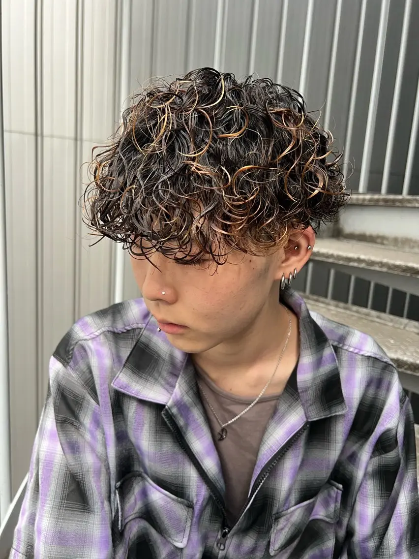 パーマ メンズ メンズパーマ特化/ シャドウ/波巻/陸翔のヘアスタイル